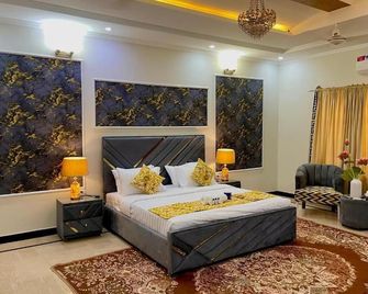 Umda Safari - 伊斯蘭堡 - 臥室