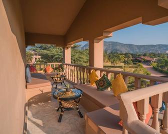 Clarks Safari Pushkar - Pushkar - Balcony