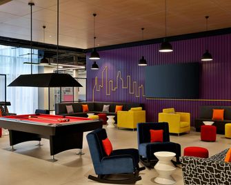 Aloft Dubai Airport - Dubai - Lounge