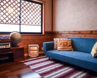 Sennin Cabin Hakuba - Hakuba - Living room