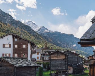 Hotel Walliserkanne - Grächen - Vista esterna