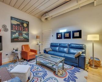 Cozyurbanloft-Coffee to Concerts,walk Everywhere! - Bristol - Vardagsrum