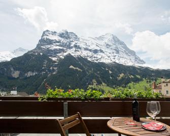 Hotel Bernerhof Grindelwald - Grindelwald - Balcon