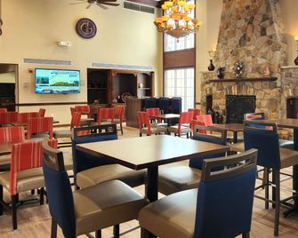 Comfort Inn & Suites Mount Pocono - Mt Pocono - Restaurante