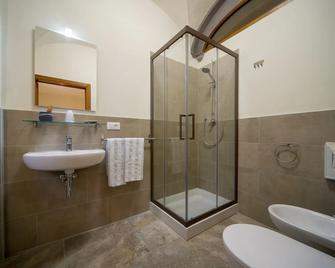 Chiostro Delle Monache Hostel Volterra - Volterra - Baño