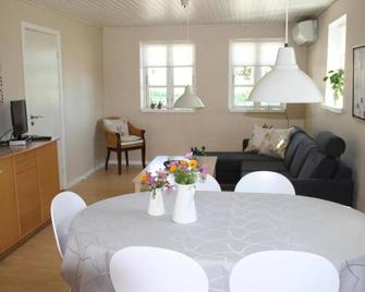 Sønderborg Kær Vestermark - Sønderborg - Dining room