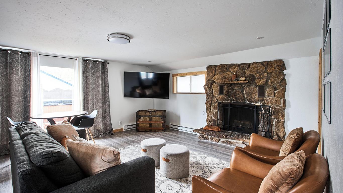 Misty Mountain Lodge