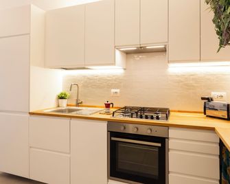 Brenta Top Floor - Mm3 Yellow Line - Milan - Kitchen