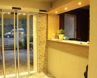 Hotel Holl Beyra - Cochem - Front desk