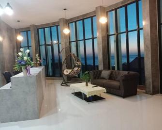 Rossarin Sea View Patong - Kathu - Lobby