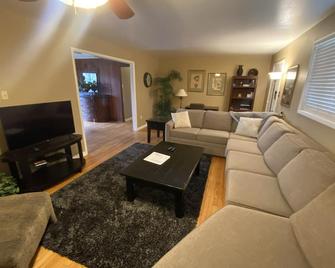 3 Bedroom home in a safe convenient area - North Little Rock - Sala de estar
