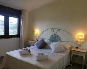 Hotel Sorgente - Aglientu - Slaapkamer