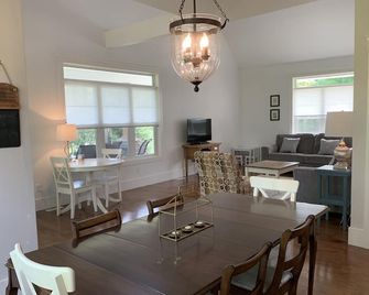 Kew Cottage - Town of Bayfield - Bayfield - Dining room