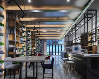 Campanile Hotel Shanghai Baoshan Wanda Plaza - Shanghai - Bar