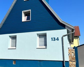 Ferienwohnung Blaues Haus - Ubstadt-Weiher - Gebouw