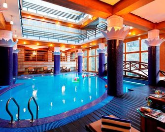 Manuallaya The Resort & Spa - מאנאלי - בריכה