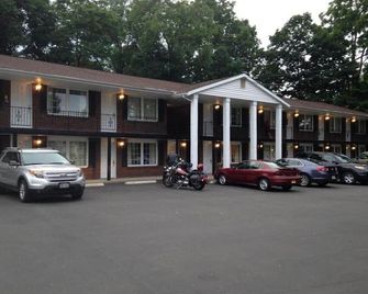 Coachman Motor Lodge - Elmira - Edificio