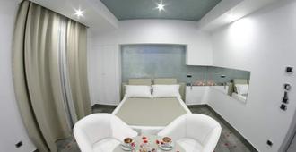 Hotel Luxor - Naples - Bedroom