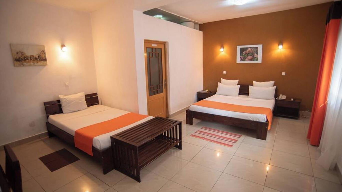 Hotel H1