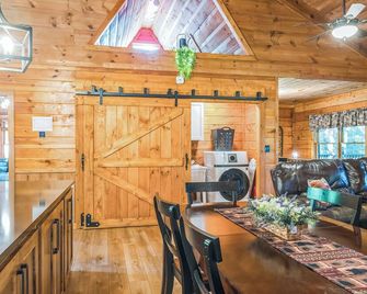 Great Smoky Mountain, Hot Tub, Mins to Dollywood - Kodak - Jídelna