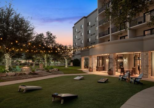 Courtyard by Marriott San Antonio Six Flags at The RIM from $117. San  Antonio Hotel Deals & Reviews - KAYAK