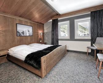 Hotel Lärchenhof - Kaunertal - Спальня