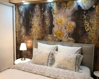 Central Charm by Unirii Square - Bucarest - Habitación