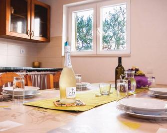 Holiday Home Jezera With A Fireplace 04 - Jezera - Comedor
