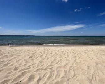 Homestead Resort - Lake Michigan Frontage 1 Bdrm Condo - (sleeps 4) - Glen Arbor - Glen Arbor - Playa