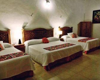 Hotel Real Colonial - Valladolid