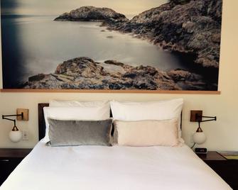 Artisan Suites on Bowen - Bowen Island - Bedroom