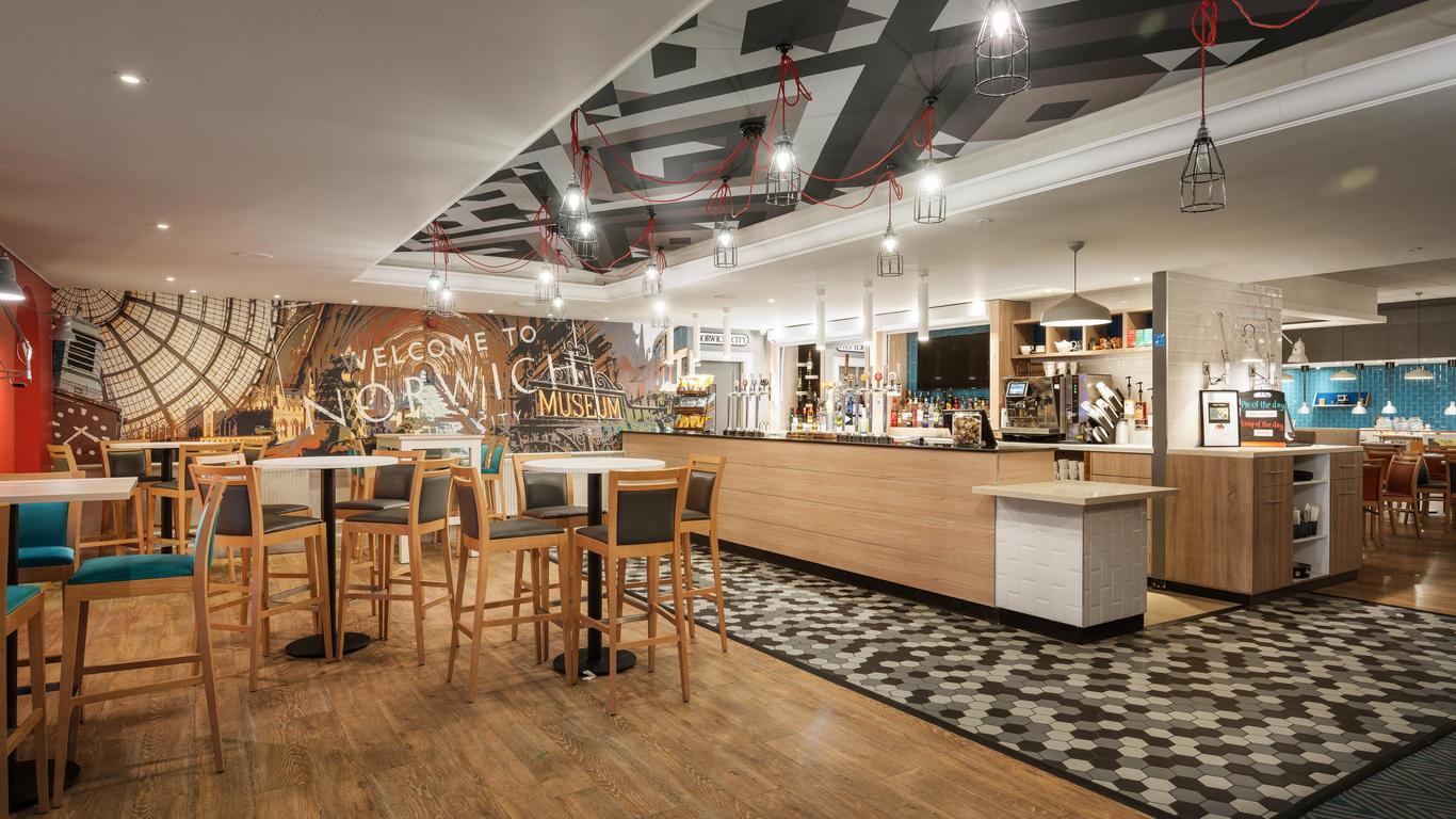 هوليداي إن نورويتش نورث، آن آي آيتش جي هوتل