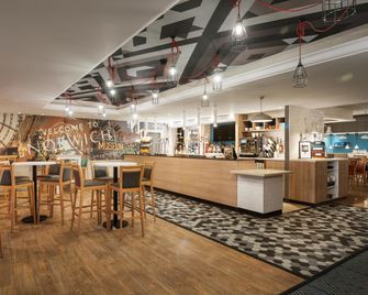 Holiday Inn Norwich - North By IHG - Norwich - Bar