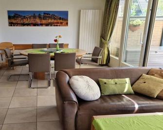 Sunshine Comfortable holiday residence - Sint Maarten - Living room