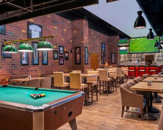 Ibis Styles Dragon Mart Dubai - Dubái - Bar