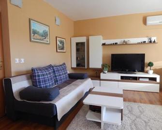 Apartments Loncar - Gradac - Sala de estar