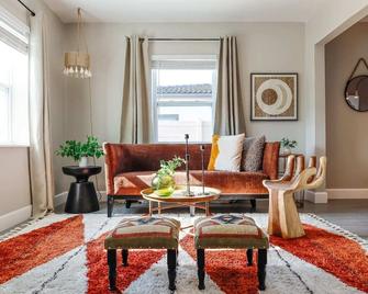 La Vie Boheme 1 - Relaxing Retreat w Parking - Coral Gables