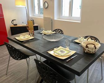 Nice Loft in Hyper Center of Perpignan with Clim and Parking!! - Perpignan - Essbereich