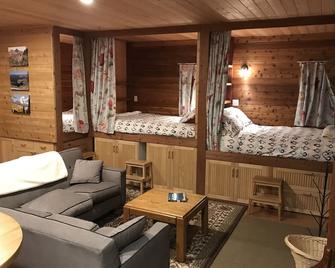 Charming Retreat in High Sierra. Fantastic Views! - Kirkwood - Sala de estar