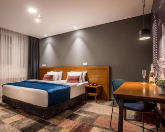 Embassy Hotel Tel Aviv - Tel Aviv - Bedroom