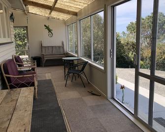 Outstanding Sea Views; Lovely Accommodation - Wallingford