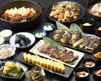 APA Villa Hotel Sendaieki-Itsutsubashi - Sendai - Comida