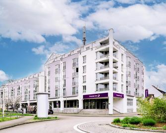 Premier Inn Stuttgart Bad Cannstatt - Stuttgart - Gebäude