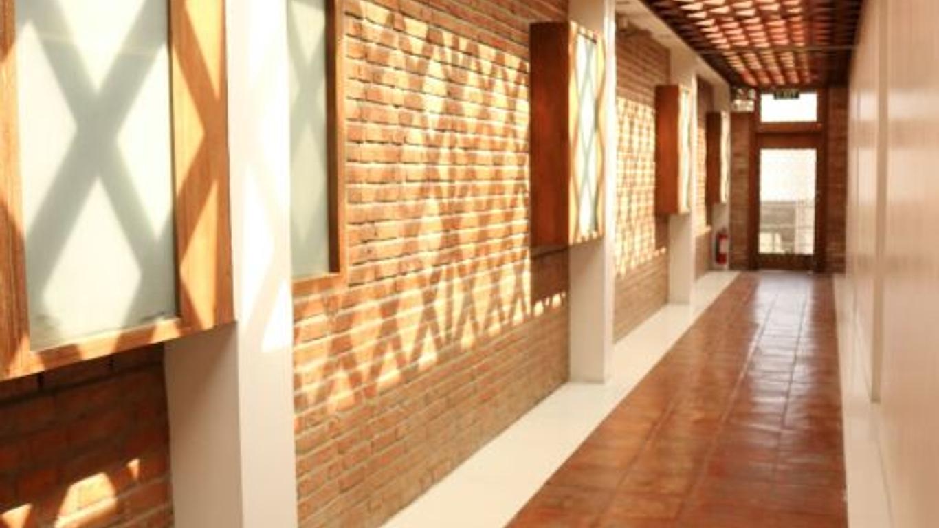 Mango Valley Hotel 3