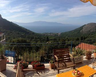 Holiday house with a parking space Zaostrog, Makarska - 13998 - Zaostrog - Balcón