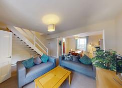 Osney View - Oxford - Living room