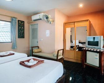 Noble Night Guesthouse - Kanchanaburi - Habitación