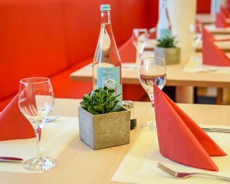 Stadthotel Freilassing - Freilassing - Restaurace