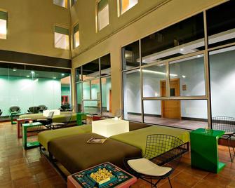 Aloft Bengaluru Whitefield - Bengaluru - Building