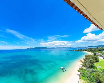 Best Western Okinawa Kouki Beach - Nago - Makuuhuone